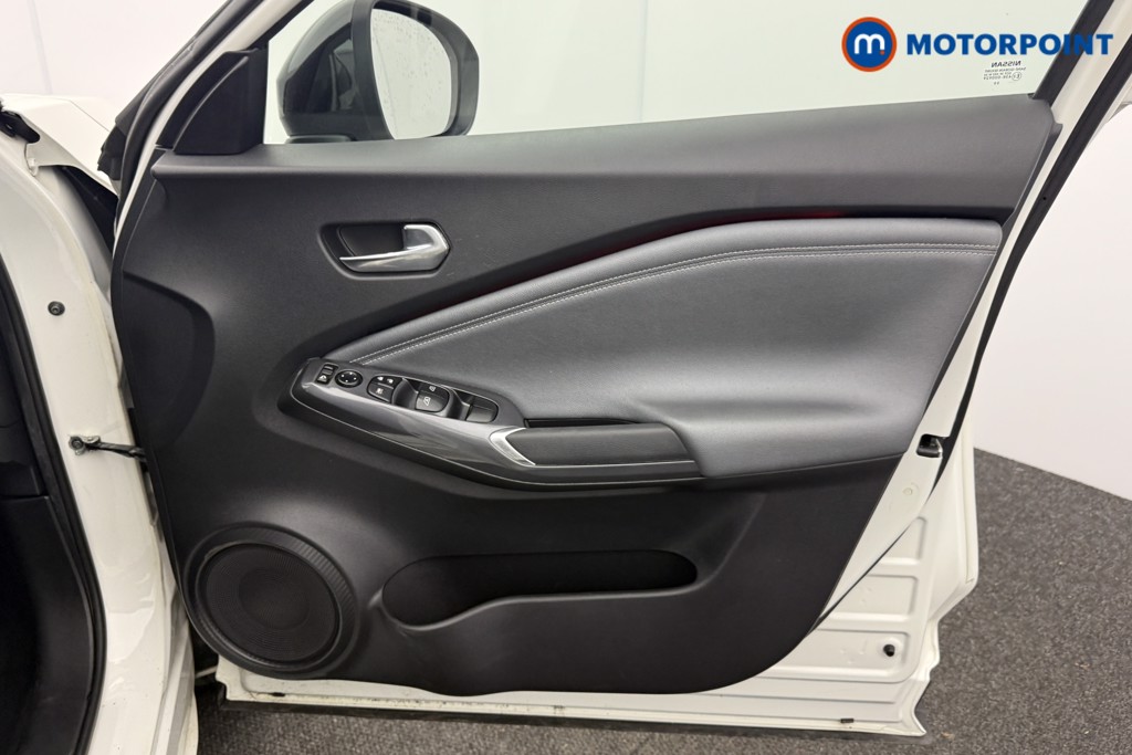 Nissan Juke N-Connecta Automatic Petrol SUV - Stock Number (1592008) - 17th supplementary image