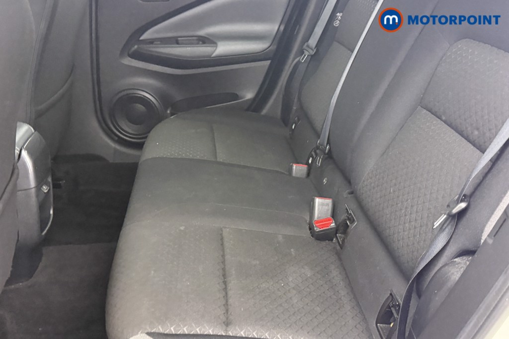 Nissan Juke N-Connecta Automatic Petrol SUV - Stock Number (1592008) - 23rd supplementary image