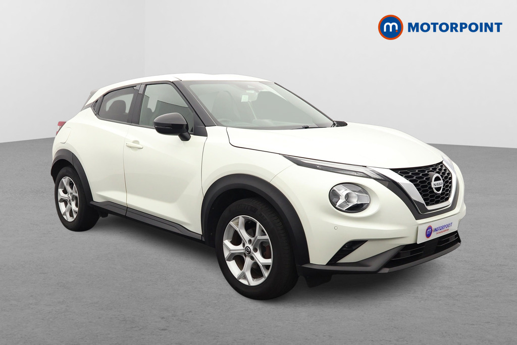 Nissan Juke N-Connecta Automatic Petrol SUV - Stock Number (1592008) - Drivers side front corner