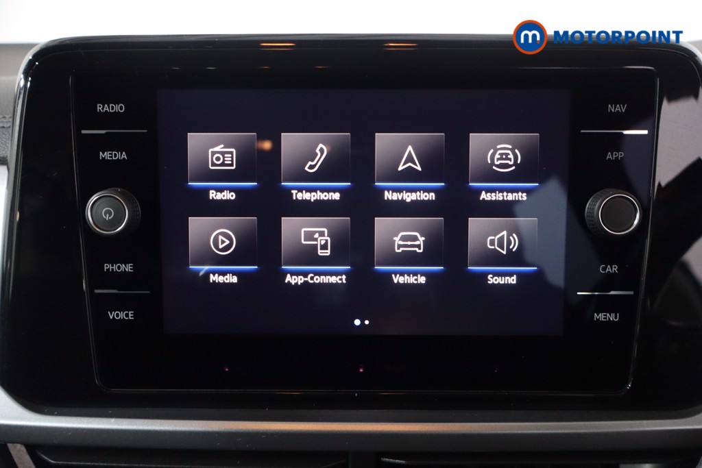 Volkswagen T-Roc Life Manual Petrol SUV - Stock Number (1596471) - 2nd supplementary image