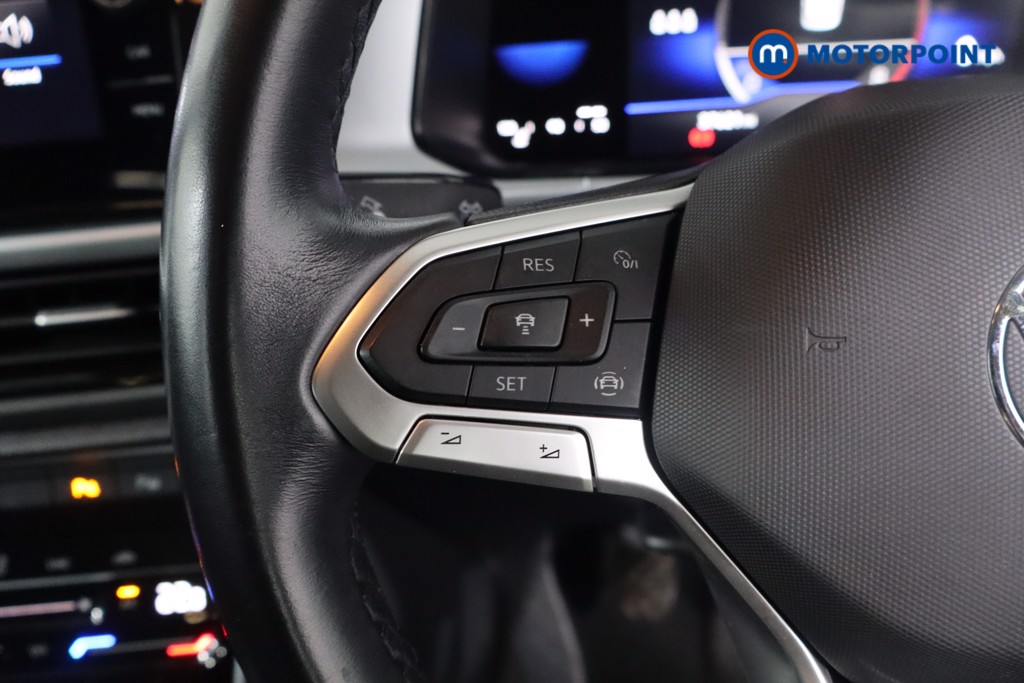 Volkswagen T-Roc Life Manual Petrol SUV - Stock Number (1596471) - 7th supplementary image