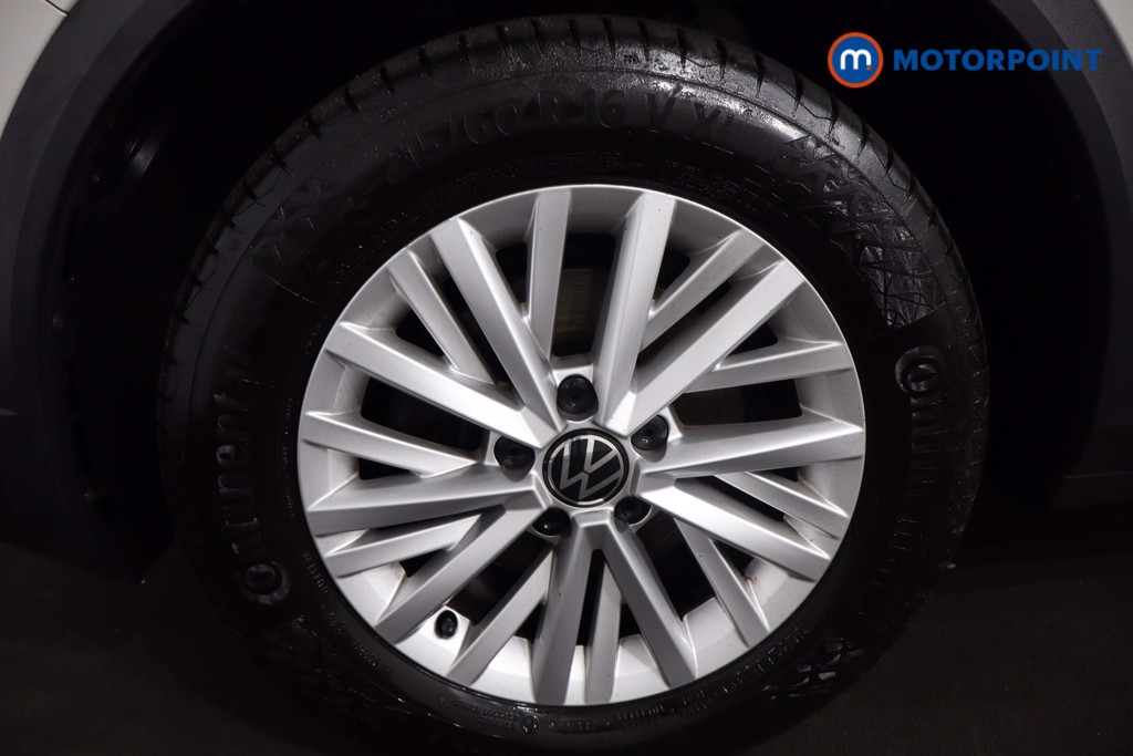 Volkswagen T-Roc Life Manual Petrol SUV - Stock Number (1596471) - 11th supplementary image