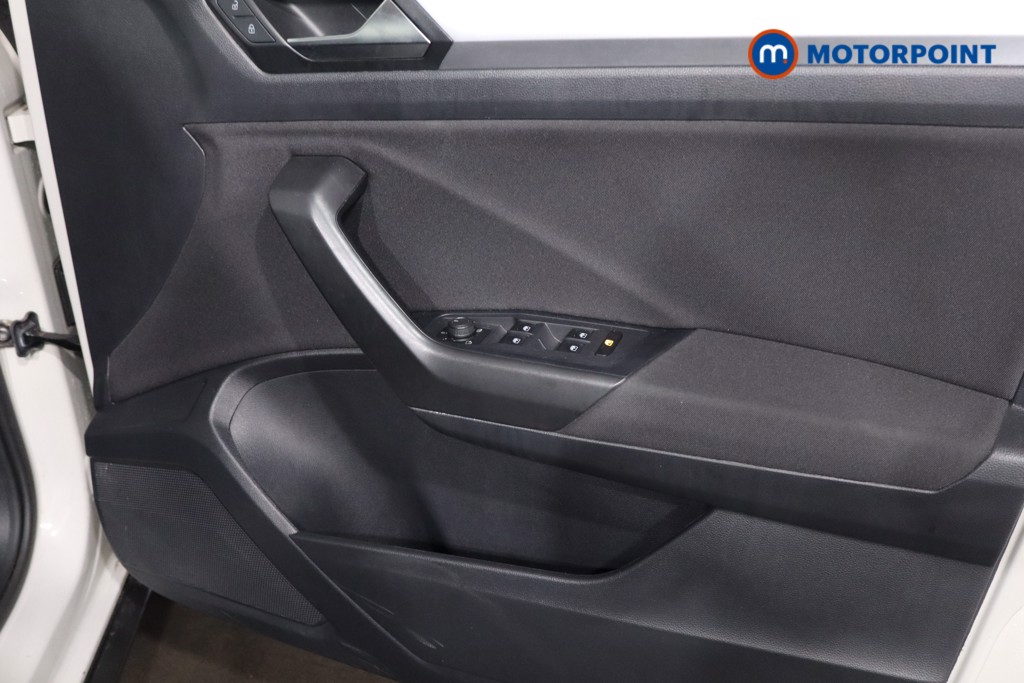 Volkswagen T-Roc Life Manual Petrol SUV - Stock Number (1596471) - 19th supplementary image