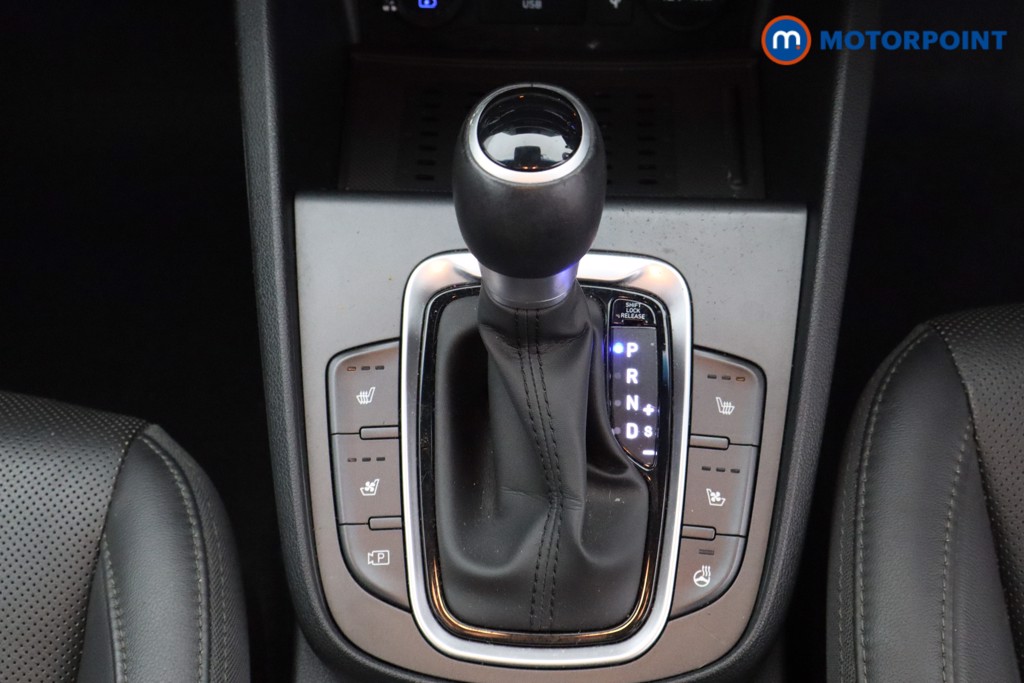 Hyundai Kona Ultimate Automatic Petrol-Electric Hybrid SUV - Stock Number (1596621) - 4th supplementary image