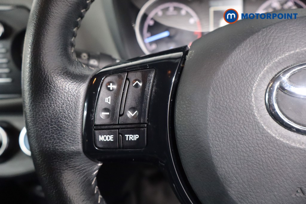 Toyota Yaris Icon Tech Manual Petrol Hatchback - Stock Number (1598341) - 7th supplementary image
