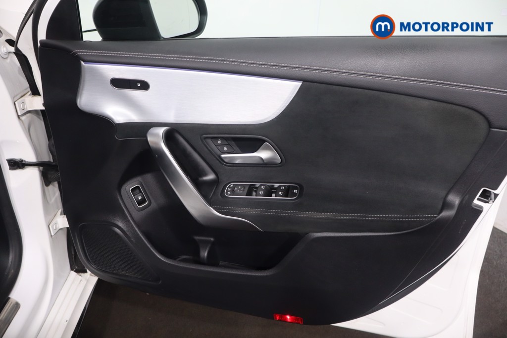 Mercedes-Benz A Class Amg Line Executive Edition Automatic Petrol Plug-In Hybrid Hatchback - Stock Number (1601404) - 25th supplementary image