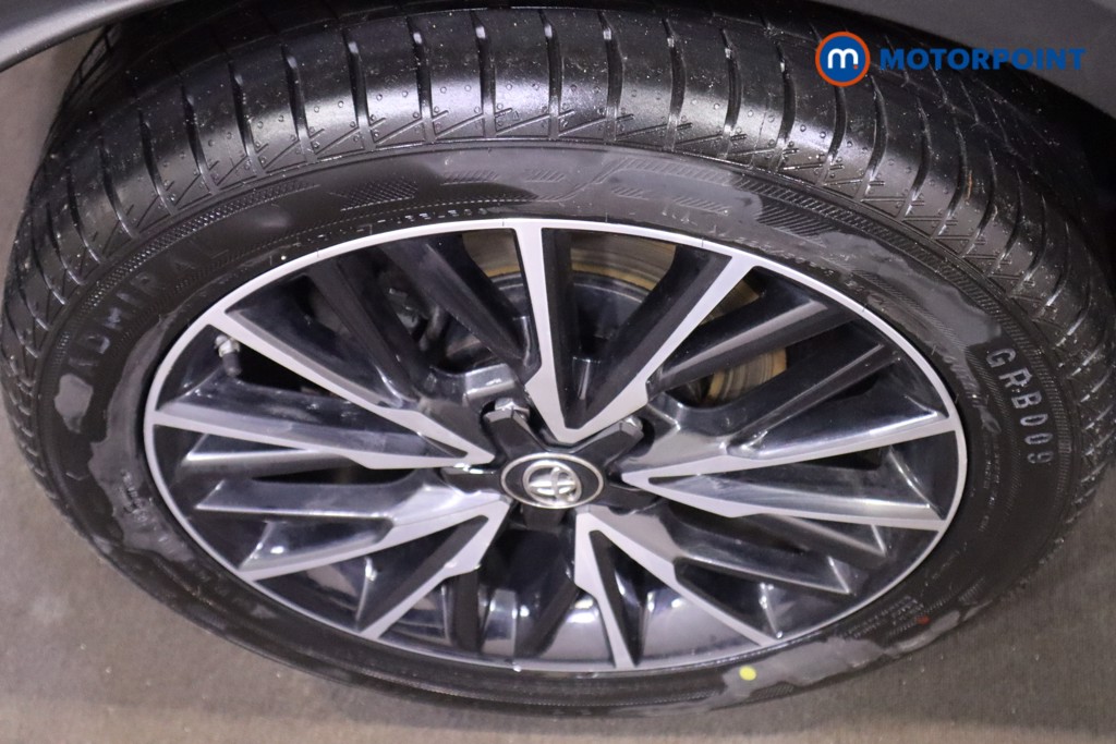 Toyota C-Hr Excel Manual Petrol SUV - Stock Number (1603154) - 13th supplementary image