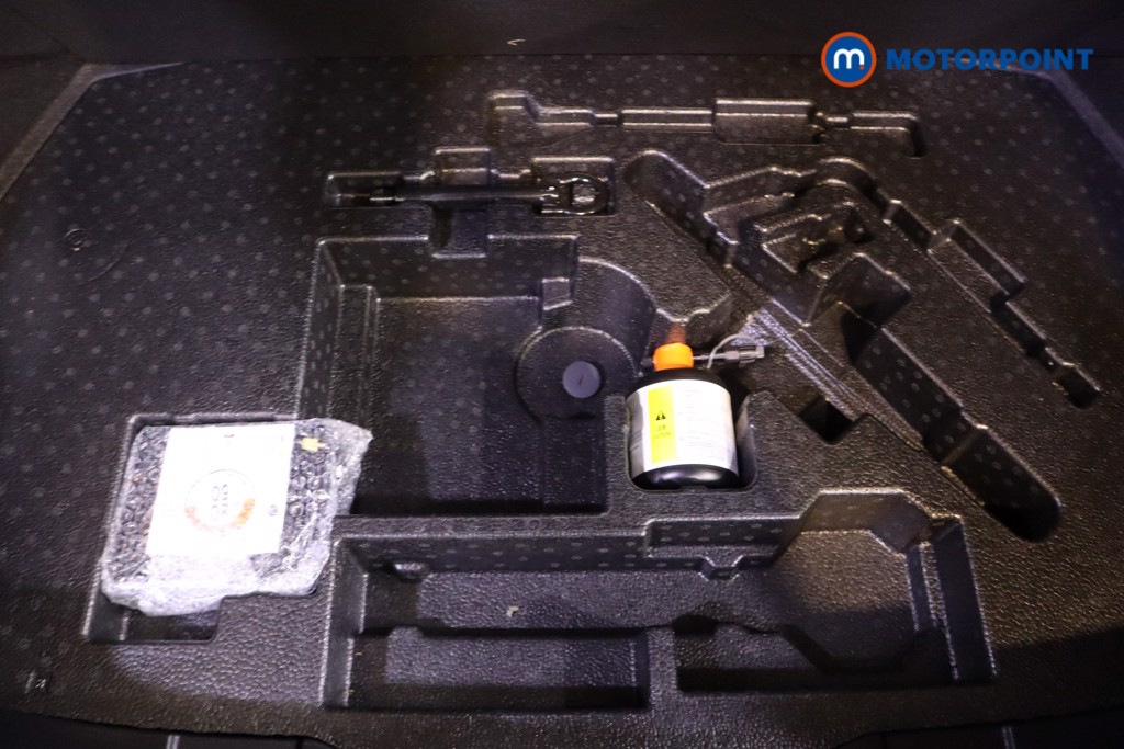 Toyota C-Hr Excel Manual Petrol SUV - Stock Number (1603154) - 33rd supplementary image