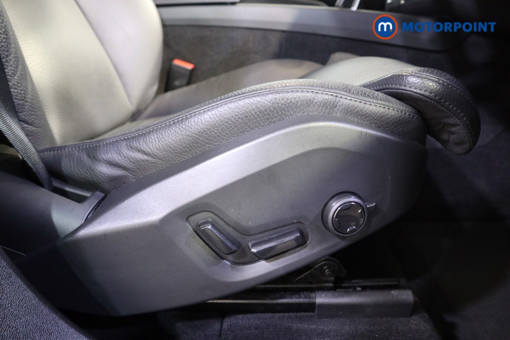 Volvo Xc60 Plus Automatic Petrol SUV - Stock Number (1603262) - 12th supplementary image