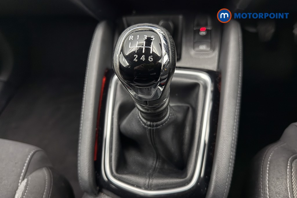 Nissan Qashqai N-Connecta Manual Petrol SUV - Stock Number (1605067) - 7th supplementary image