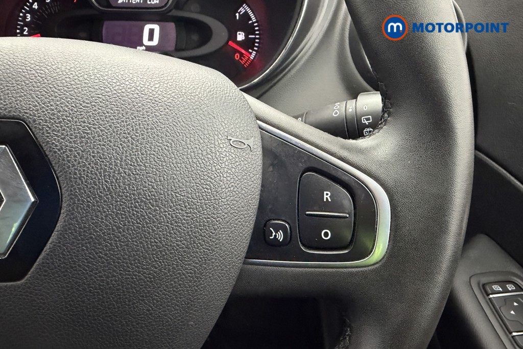 Renault Captur Iconic Manual Petrol SUV - Stock Number (1606171) - 4th supplementary image