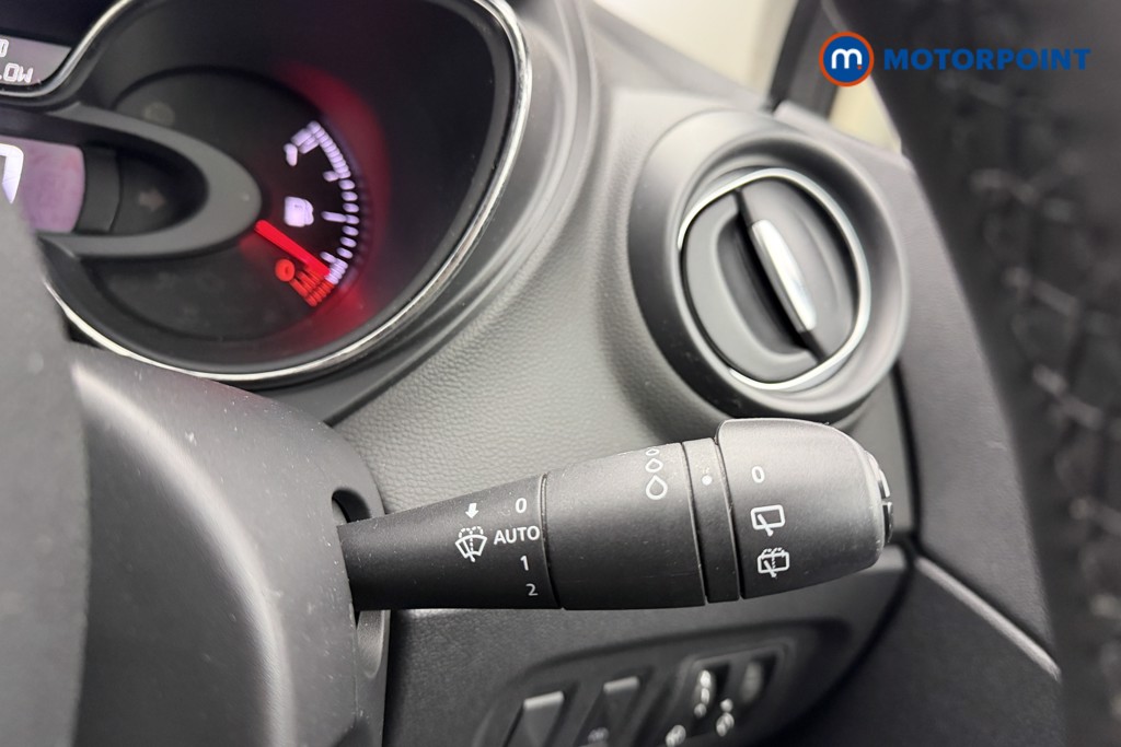 Renault Captur Iconic Manual Petrol SUV - Stock Number (1606171) - 6th supplementary image