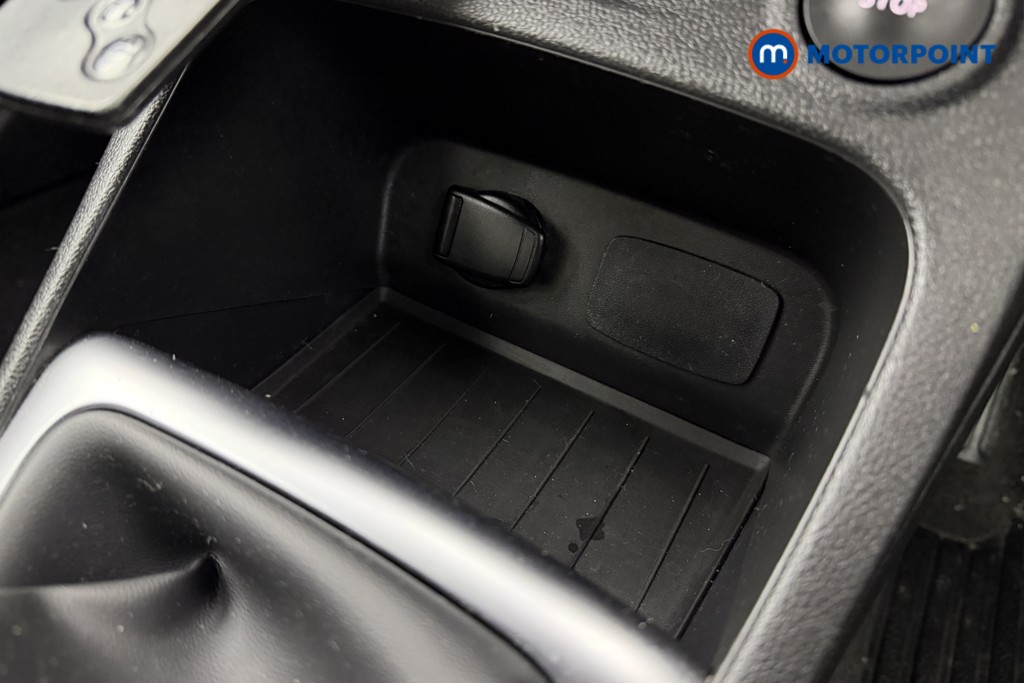 Renault Captur Iconic Manual Petrol SUV - Stock Number (1606171) - 12th supplementary image