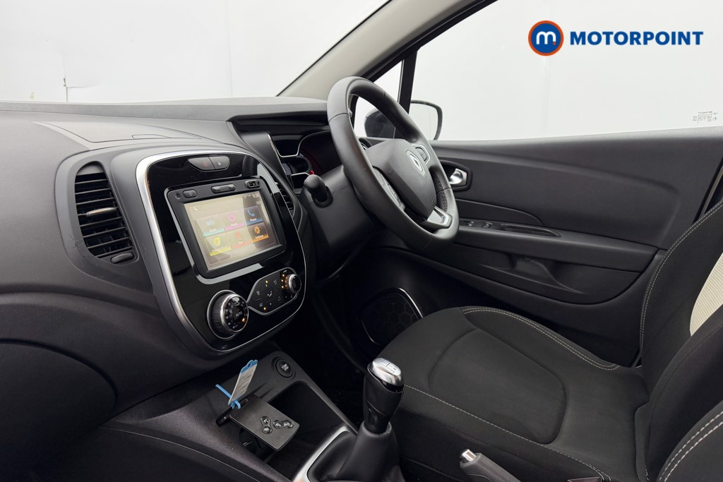 Renault Captur Iconic Manual Petrol SUV - Stock Number (1606171) - 30th supplementary image