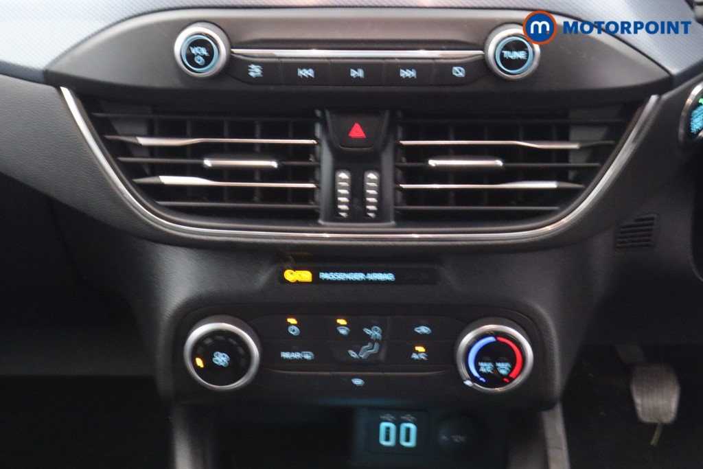 Ford Focus Active Edition Manual Petrol Hatchback - Stock Number (1606299) - 3rd supplementary image
