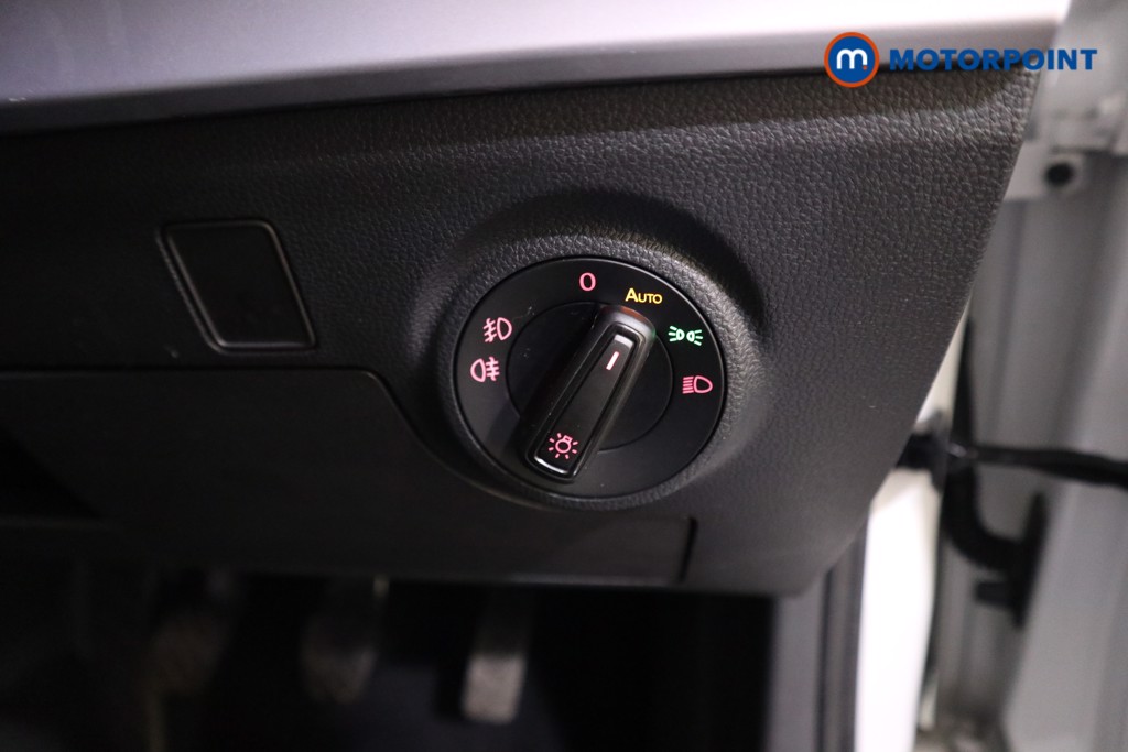 Seat Arona FR Manual Petrol SUV - Stock Number (1607881) - 9th supplementary image