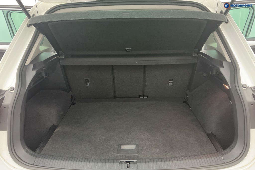 Volkswagen Tiguan Match Manual Petrol SUV - Stock Number (1608031) - 4th supplementary image