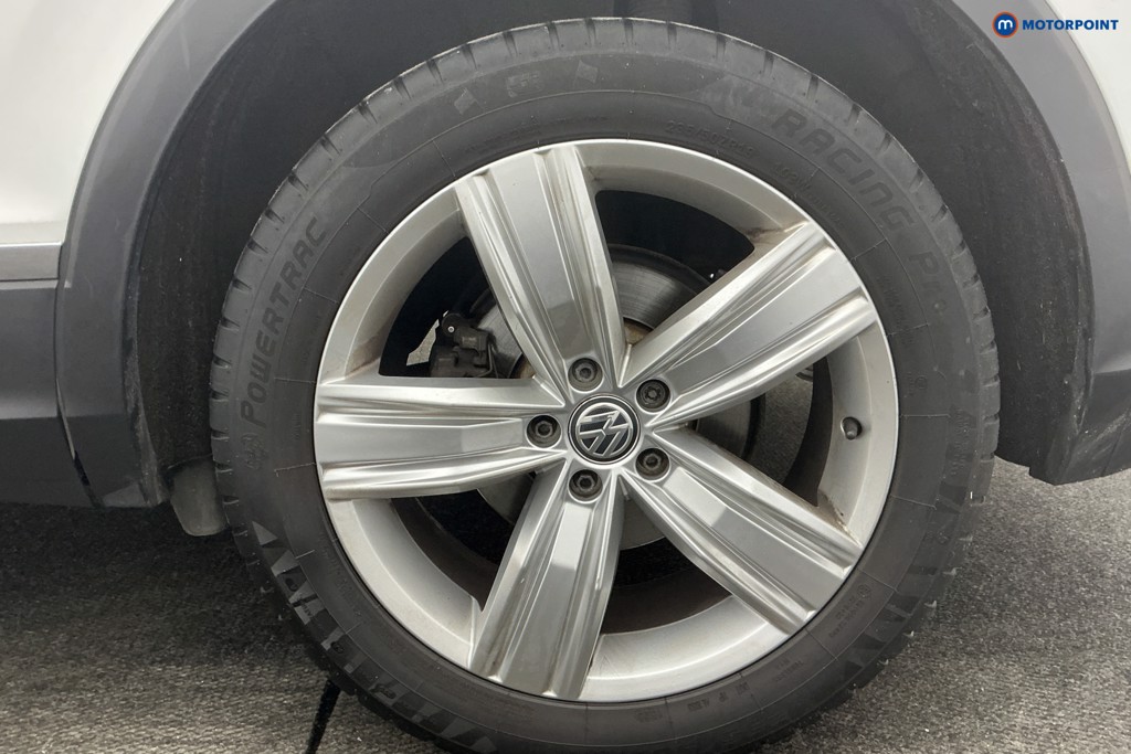 Volkswagen Tiguan Match Manual Petrol SUV - Stock Number (1608031) - 37th supplementary image