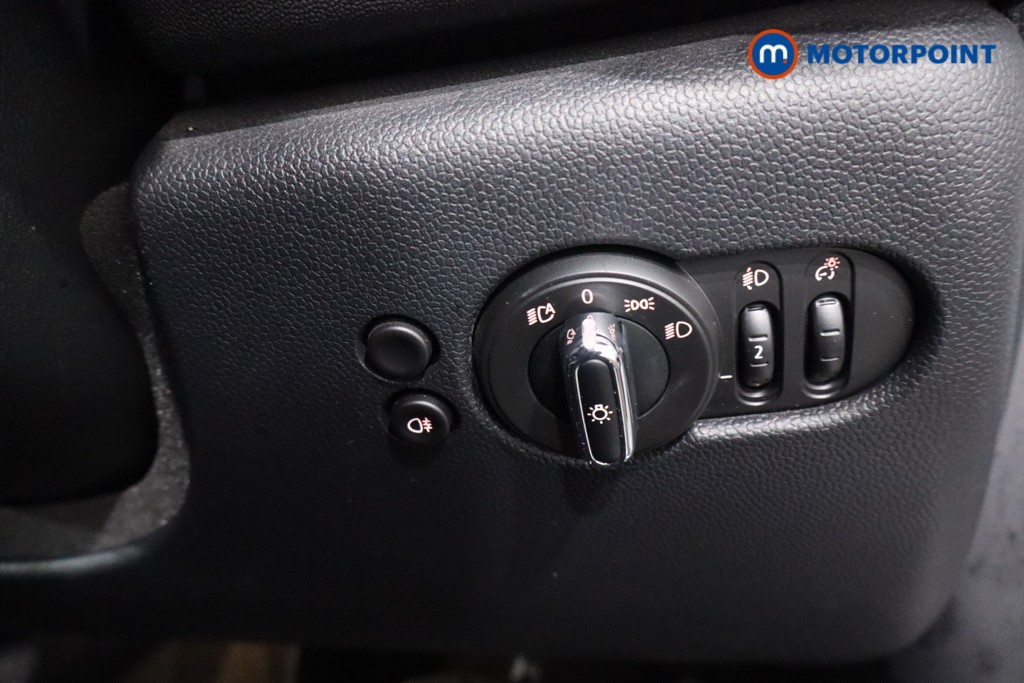 Mini Hatchback Cooper Classic Automatic Petrol Hatchback - Stock Number (1608298) - 17th supplementary image