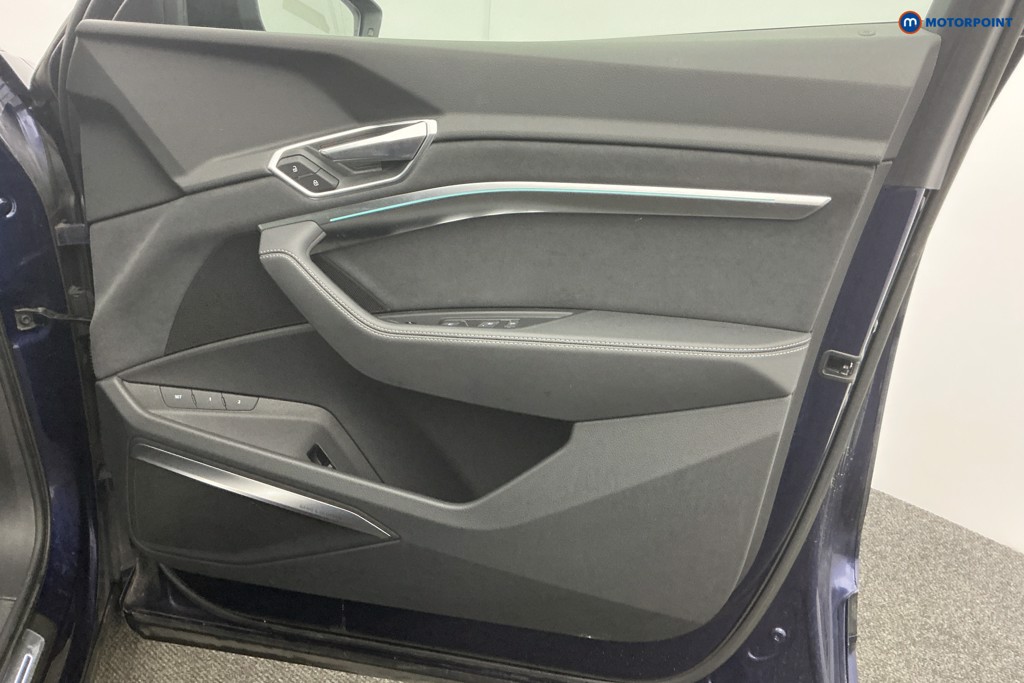 Audi E-Tron Black Edition Automatic Electric SUV - Stock Number (1608592) - 25th supplementary image