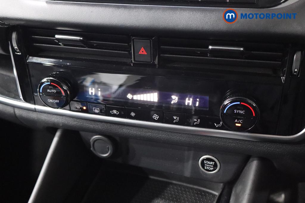 Nissan Qashqai N-Connecta Automatic Petrol SUV - Stock Number (1608736) - 4th supplementary image