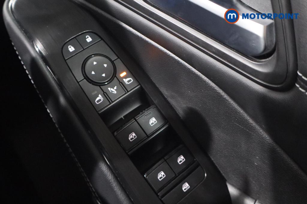 Nissan Qashqai N-Connecta Automatic Petrol SUV - Stock Number (1608736) - 9th supplementary image