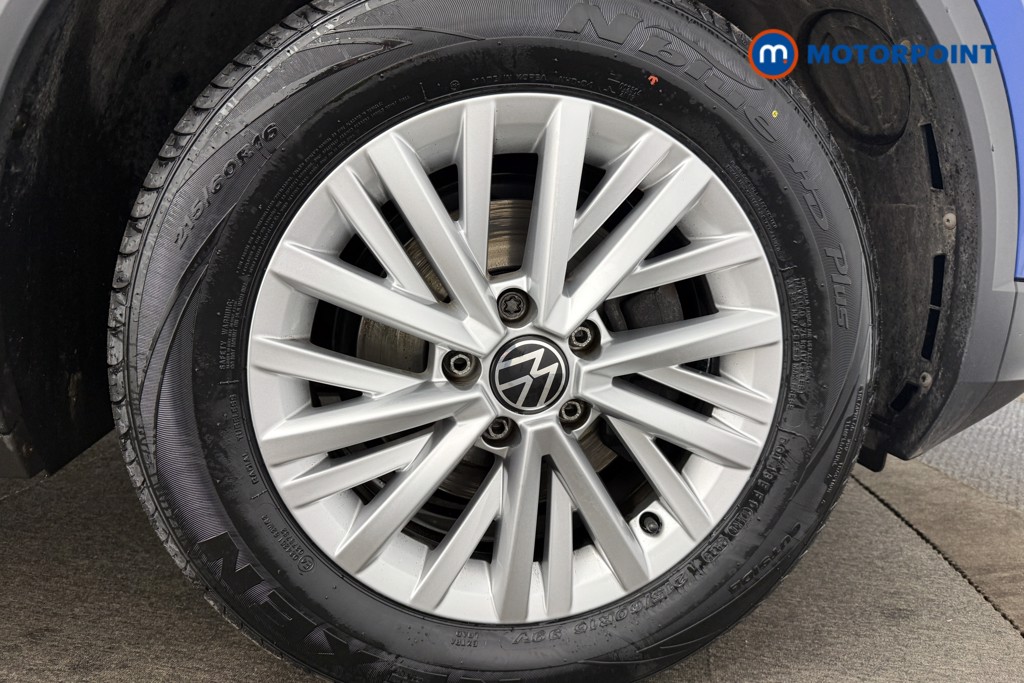 Volkswagen T-Roc Life Manual Petrol SUV - Stock Number (1609198) - 10th supplementary image