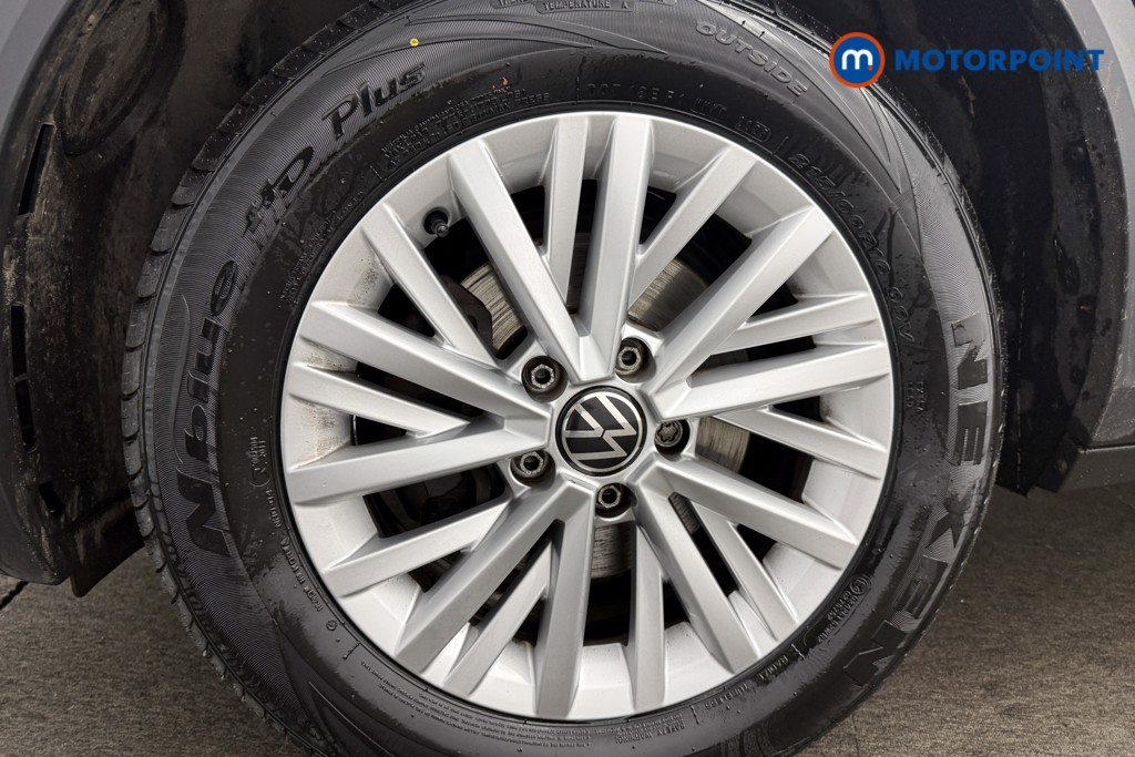 Volkswagen T-Roc Life Manual Petrol SUV - Stock Number (1609198) - 11th supplementary image