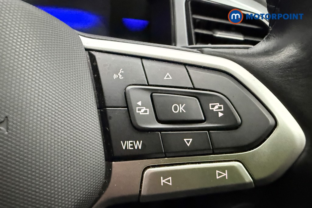 Volkswagen T-Roc Life Manual Petrol SUV - Stock Number (1609198) - 14th supplementary image