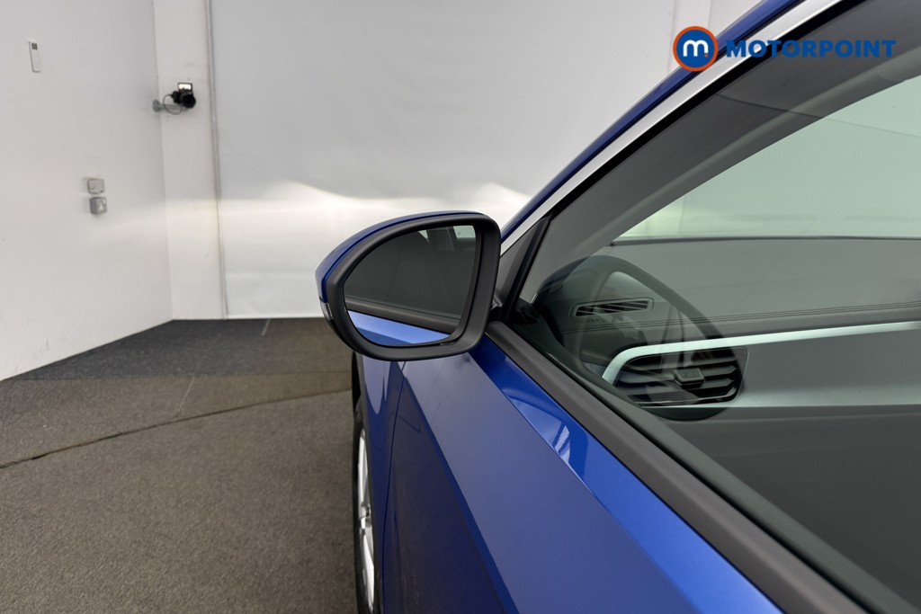 Volkswagen T-Roc Life Manual Petrol SUV - Stock Number (1609198) - 28th supplementary image