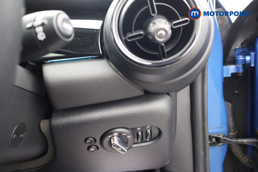 Mini Hatchback Cooper Classic Automatic Petrol Hatchback - Stock Number (1609307) - 7th supplementary image