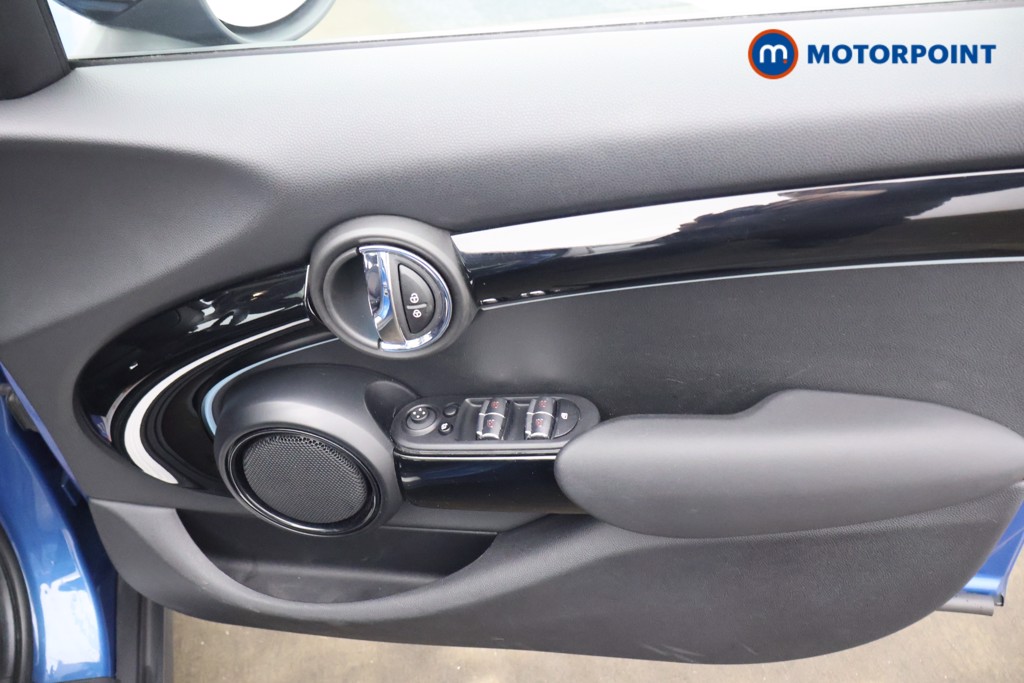 Mini Hatchback Cooper Classic Automatic Petrol Hatchback - Stock Number (1609307) - 12th supplementary image