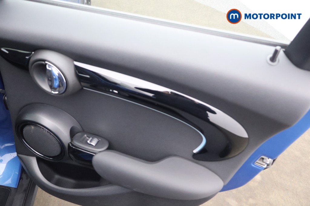 Mini Hatchback Cooper Classic Automatic Petrol Hatchback - Stock Number (1609307) - 17th supplementary image