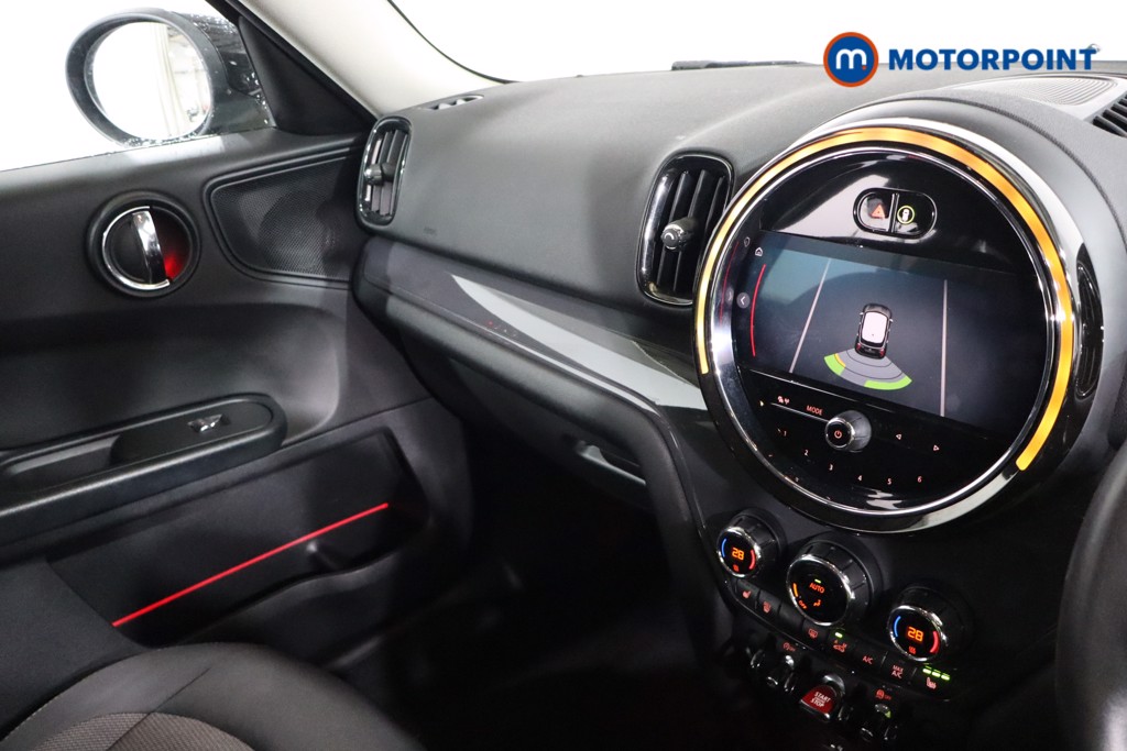 Mini Countryman Cooper Classic Manual Petrol SUV - Stock Number (1609437) - 3rd supplementary image