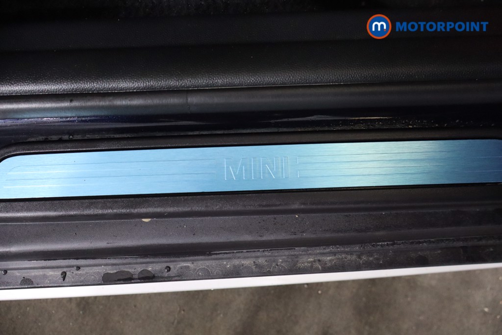 Mini Countryman Cooper Classic Manual Petrol SUV - Stock Number (1609437) - 19th supplementary image