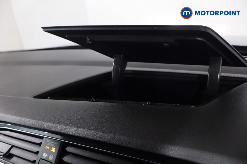 Volkswagen Tiguan Allspace Life Automatic Petrol SUV - Stock Number (1609510) - 18th supplementary image