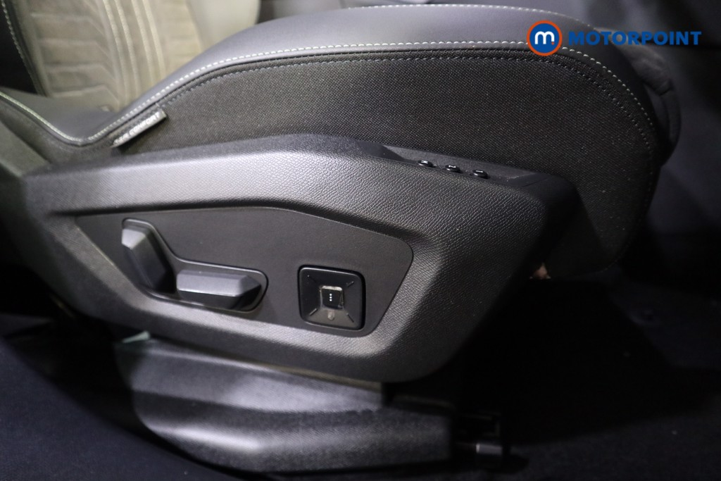 Peugeot 3008 GT Automatic Petrol SUV - Stock Number (1609603) - 15th supplementary image