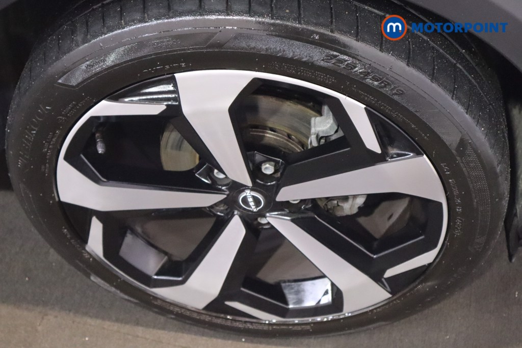 Nissan Juke Tekna Automatic Petrol SUV - Stock Number (1609819) - 12th supplementary image