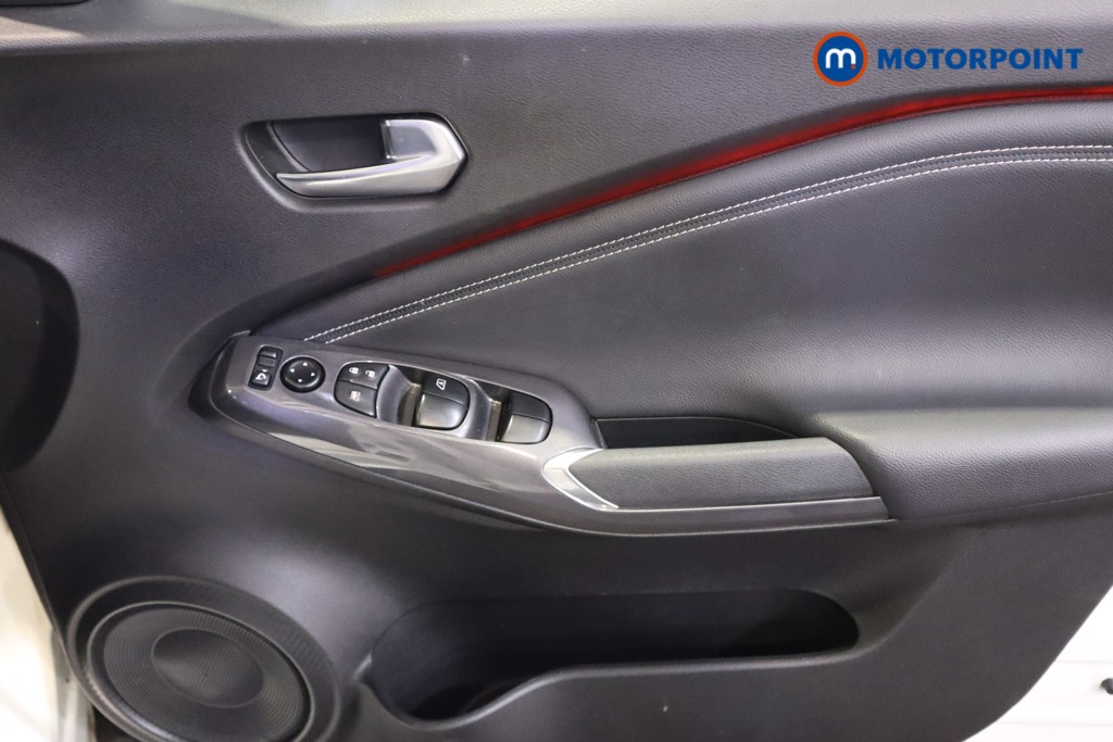 Nissan Juke Tekna Automatic Petrol SUV - Stock Number (1609819) - 14th supplementary image