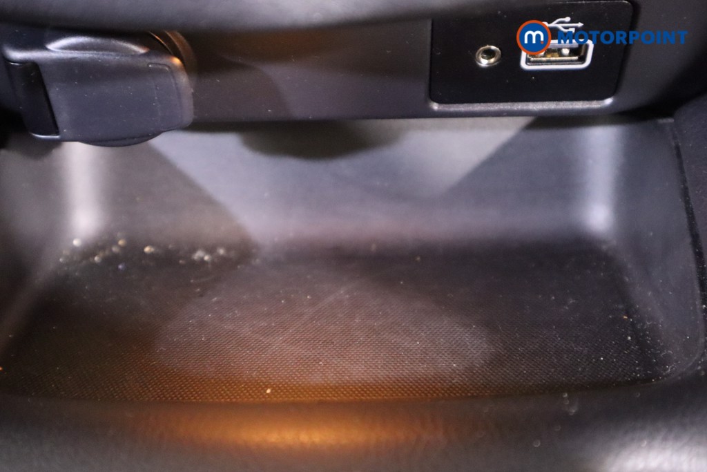 Nissan Juke Tekna Automatic Petrol SUV - Stock Number (1609819) - 23rd supplementary image