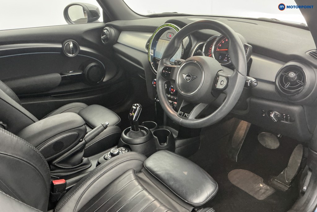 Mini Hatchback Cooper S Exclusive Automatic Petrol Hatchback - Stock Number (1610013) - 8th supplementary image