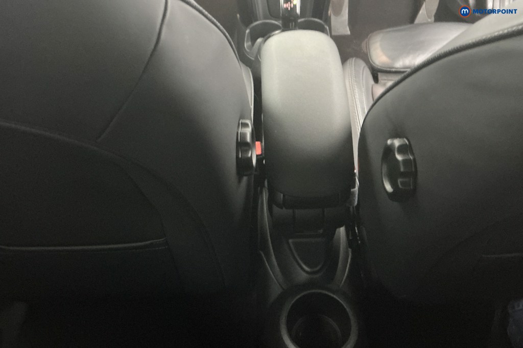 Mini Hatchback Cooper S Exclusive Automatic Petrol Hatchback - Stock Number (1610013) - 11th supplementary image