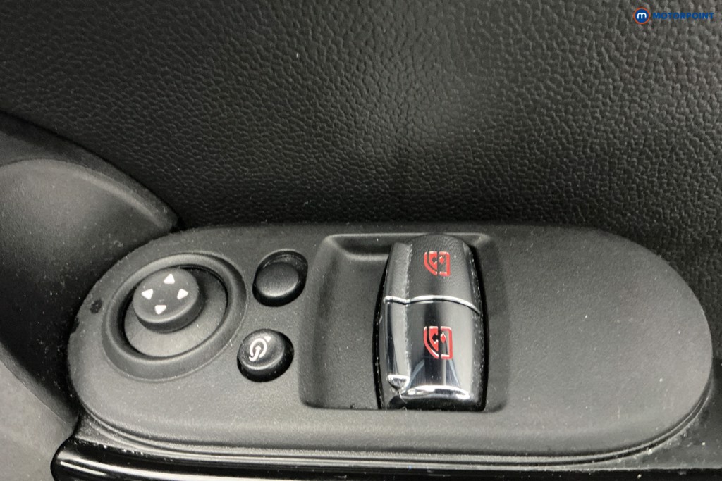 Mini Hatchback Cooper S Exclusive Automatic Petrol Hatchback - Stock Number (1610013) - 24th supplementary image