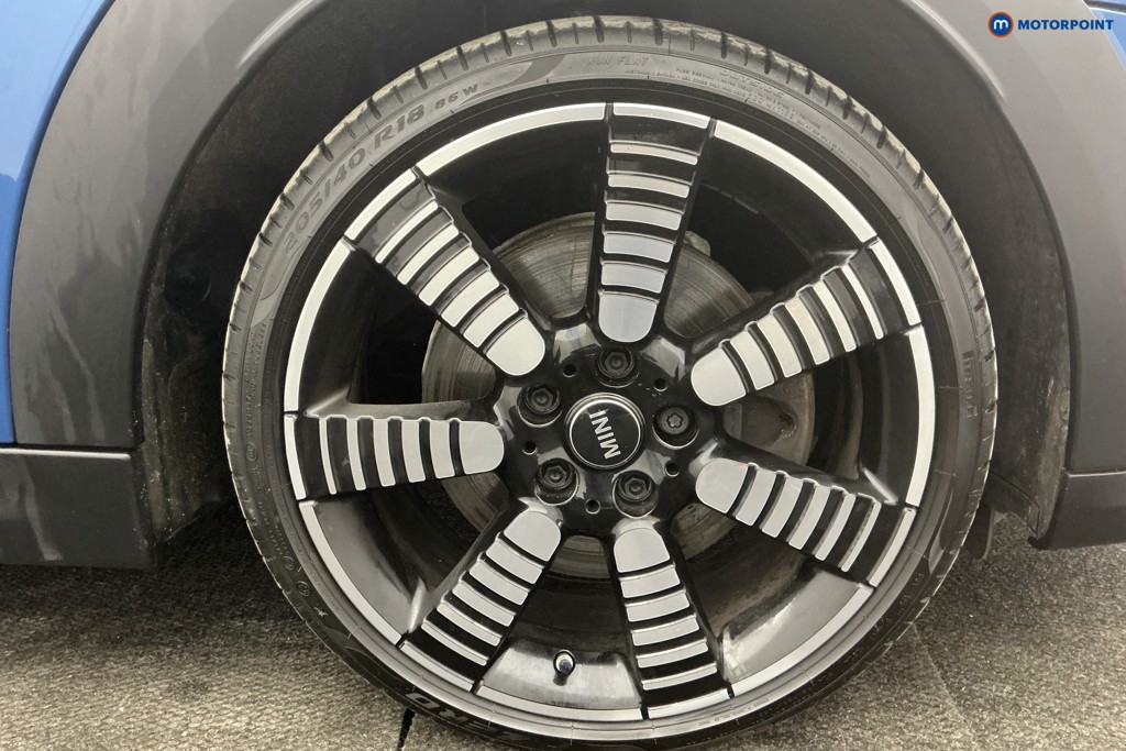 Mini Hatchback Cooper S Exclusive Automatic Petrol Hatchback - Stock Number (1610013) - 35th supplementary image