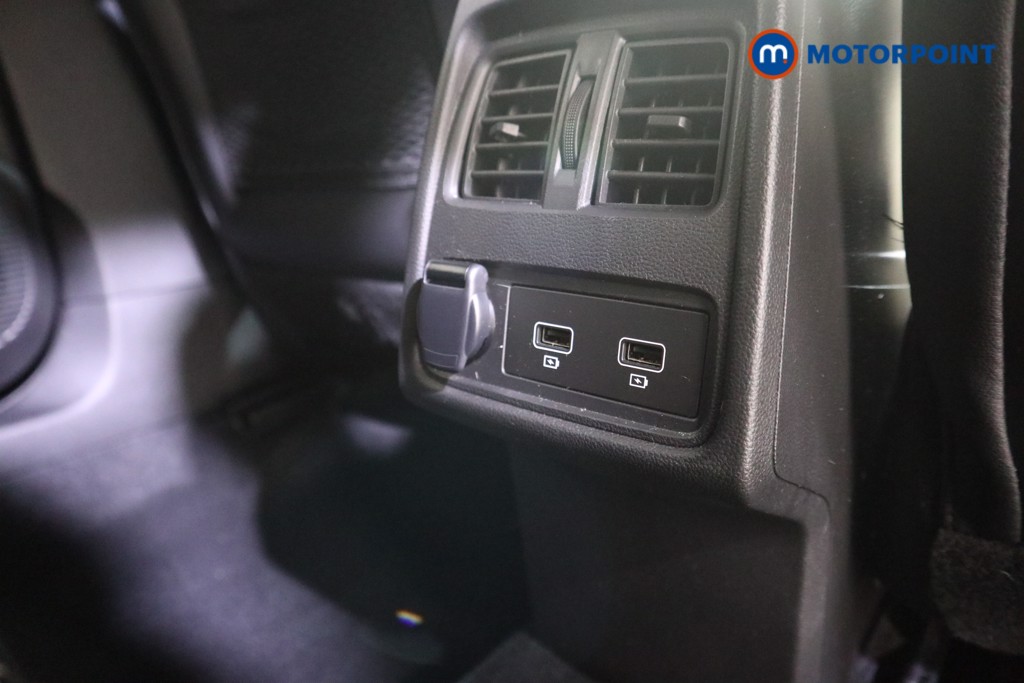 Renault Captur Techno Automatic Petrol-Electric Hybrid SUV - Stock Number (1610219) - 16th supplementary image