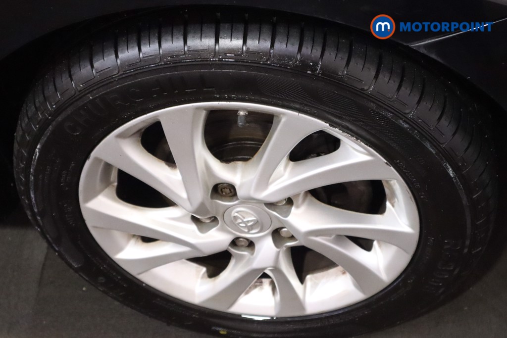 Toyota Auris Icon Tech Automatic Petrol-Electric Hybrid Hatchback - Stock Number (1610318) - 11th supplementary image