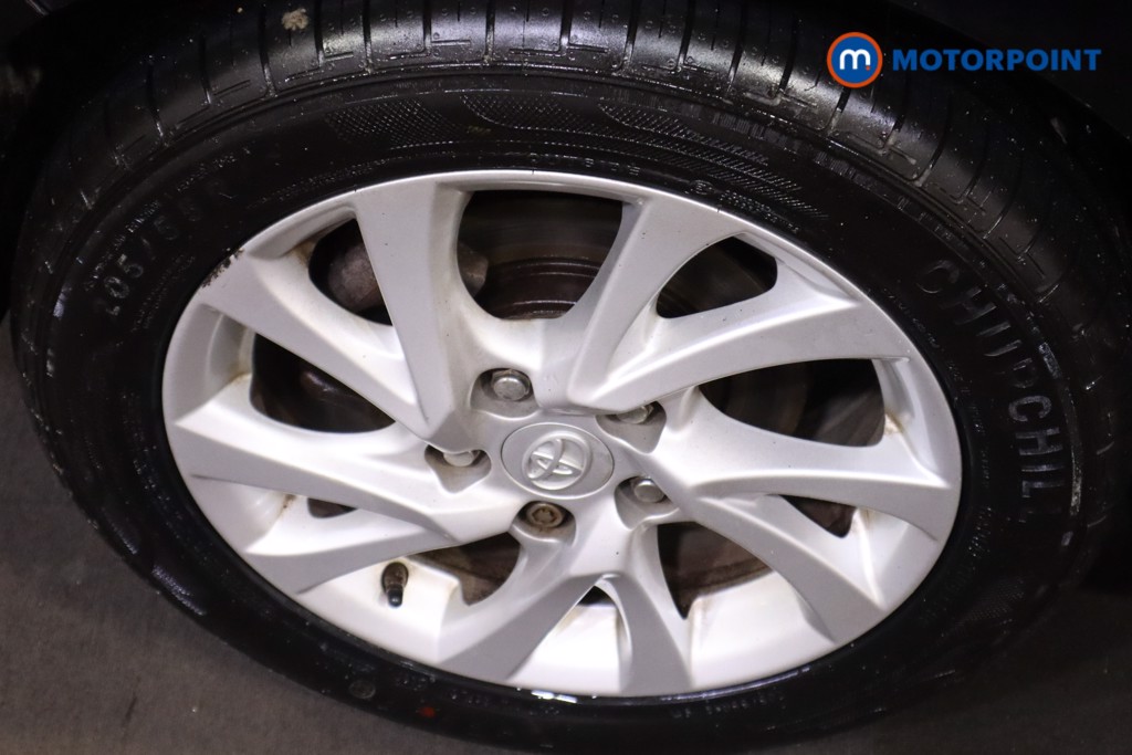 Toyota Auris Icon Tech Automatic Petrol-Electric Hybrid Hatchback - Stock Number (1610318) - 12th supplementary image