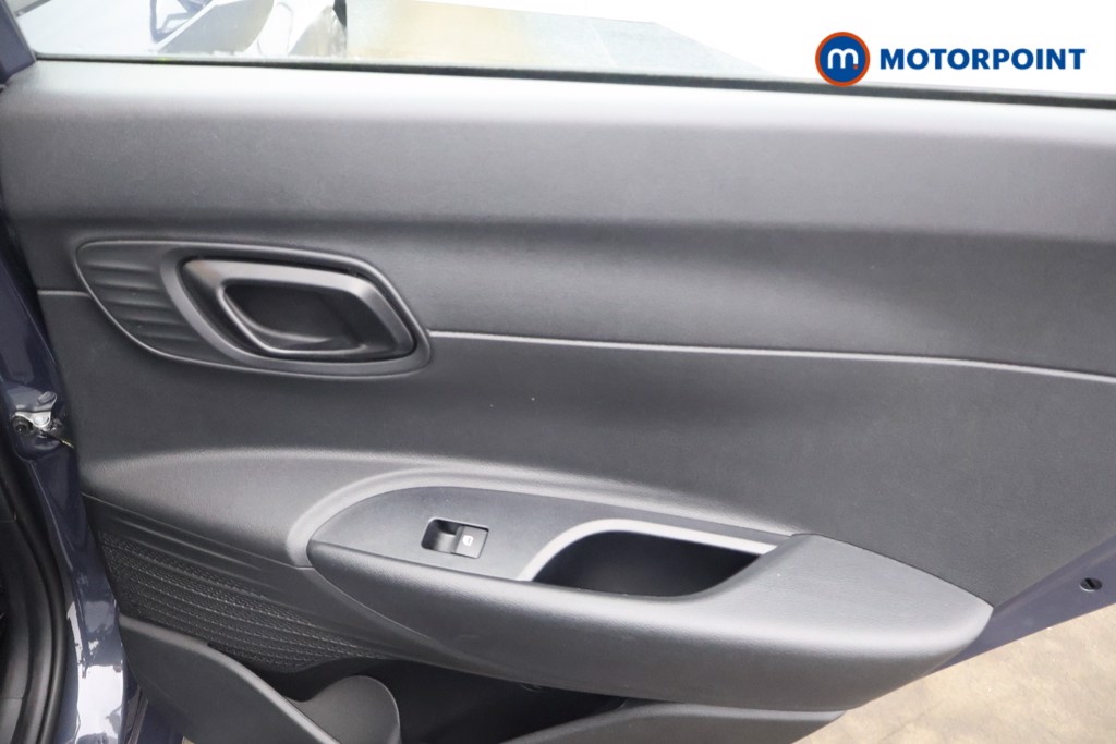 Hyundai I20 Advance Manual Petrol Hatchback - Stock Number (1610673) - 17th supplementary image