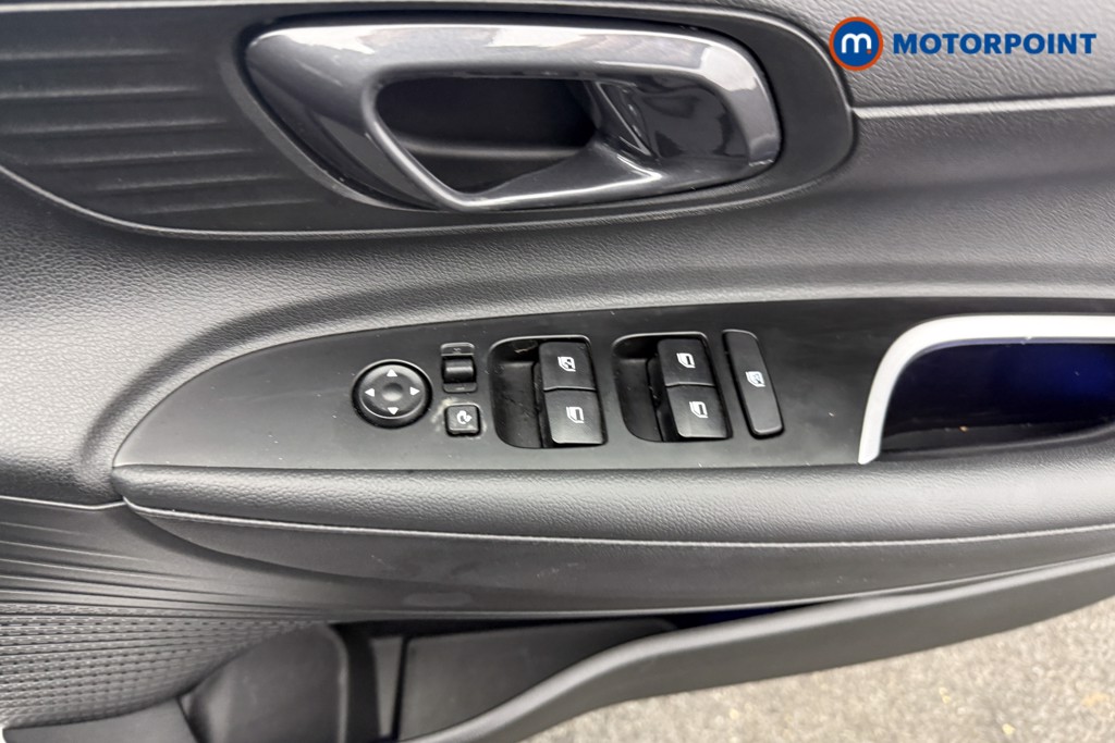 Hyundai I20 Premium Manual Petrol Hatchback - Stock Number (1610686) - 16th supplementary image