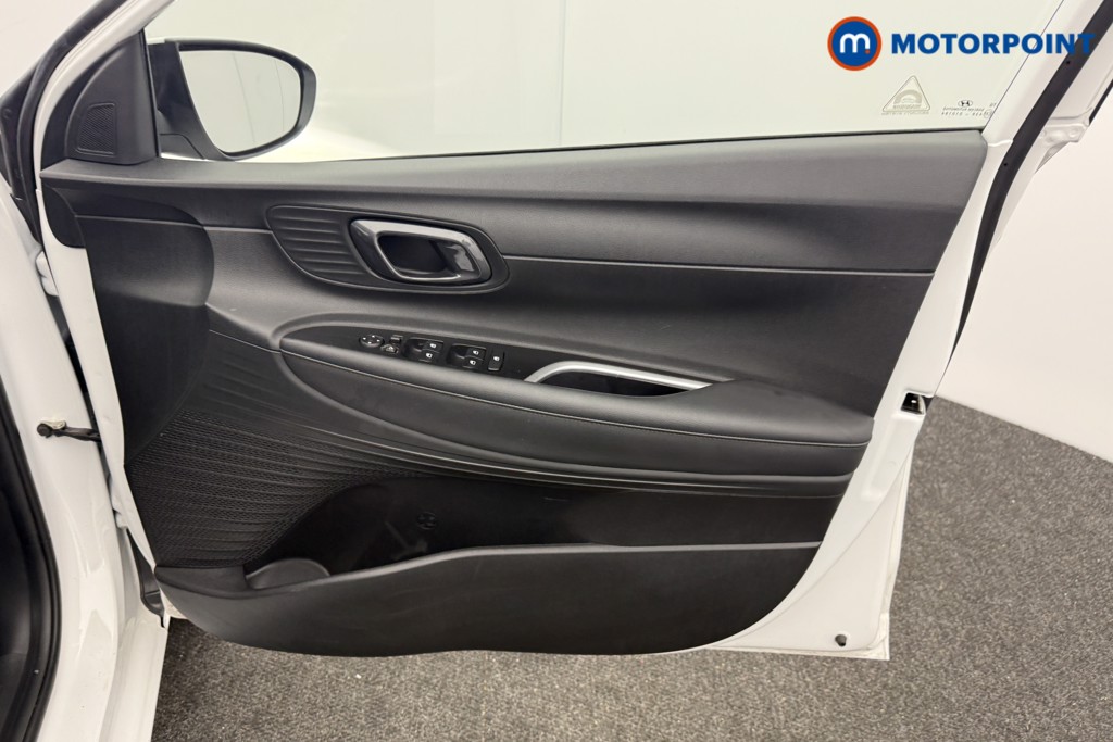 Hyundai I20 Premium Manual Petrol Hatchback - Stock Number (1610686) - 17th supplementary image